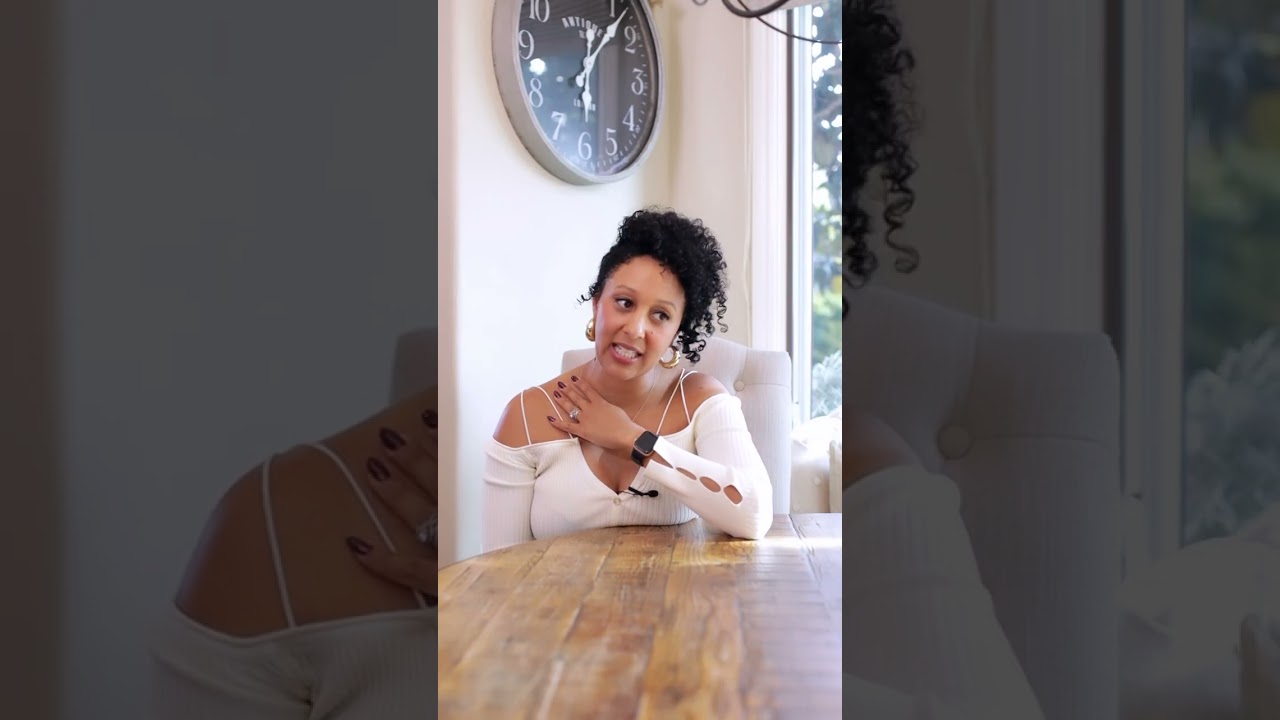 Tamera Reacts To Songs That Mention Tia & Tamera