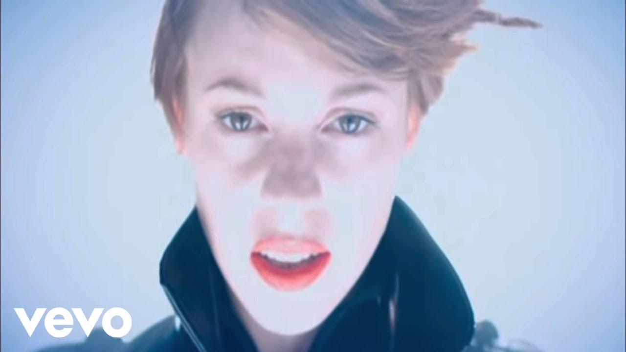 La Roux - In For The Kill (Official Music Video)