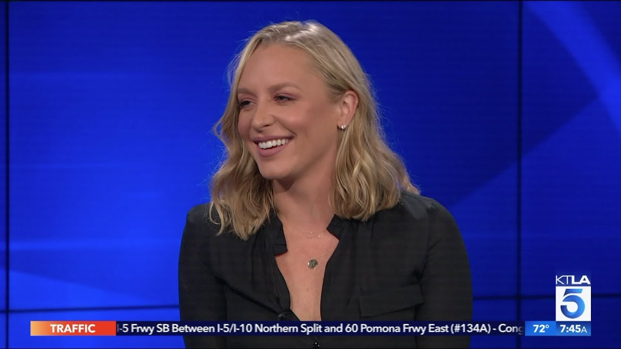 Annie Starke on Working with her Mom, Glenn Close in New Movie