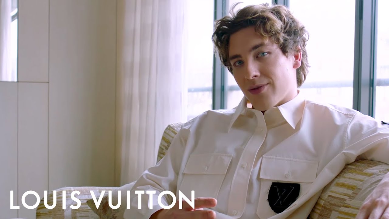 Cody Fern at the Women's Fall-Winter 2020 Show | LOUIS VUITTON