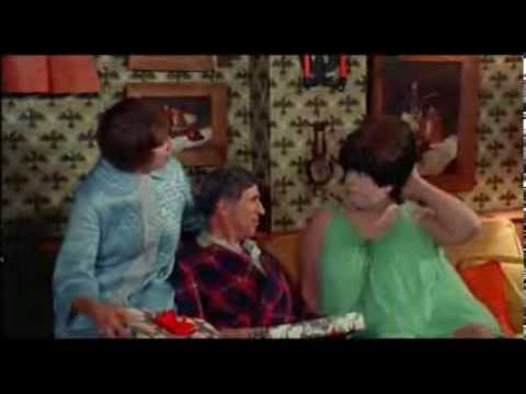 Dawn Davenport - Cha Cha Heels for Christmas - Divine / John Waters