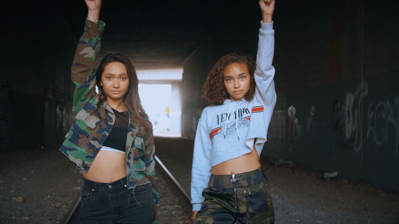 Youth Cover Leanne Tessa & Bailey