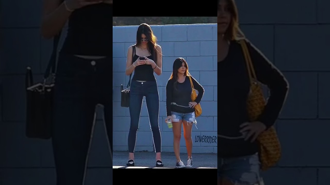 Kourtney vs kendall 👭 height edition #kendalljenner #kourtneyKardashian #shorts
