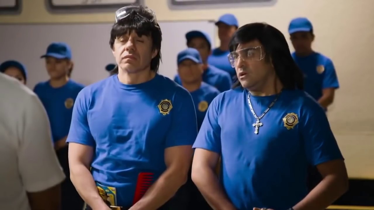 Nosotros Los Guapos: Academia de Policía