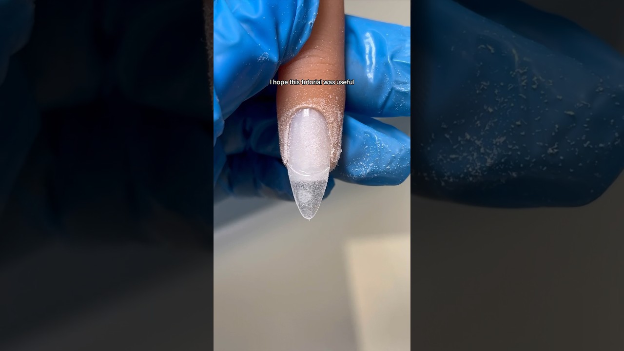 HOW TO CREATE ALMOND NAIL SHAPE 💅🏼 (QUICK AND EASY)