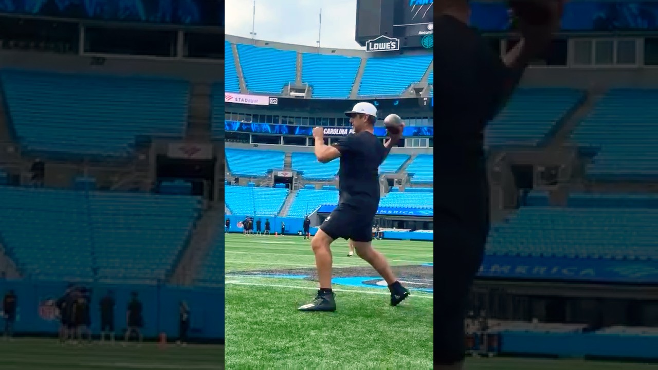 Aaron Rodgers getting loose