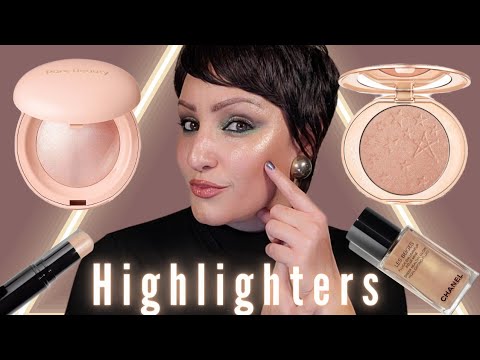 5 BEST HIGHLIGHTERS and HOW TO USE THEM! Charlotte Tilbury Highlighter | Rare Beauty Highlighter