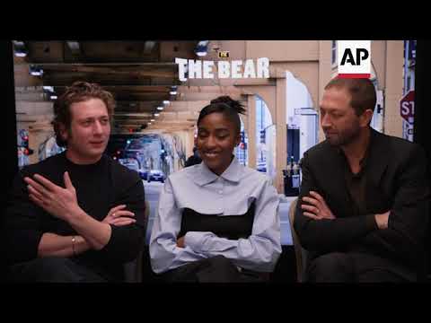 Jeremy Allen White discusses the unexpected sex appeal of his character Carmy in 'The Bear'