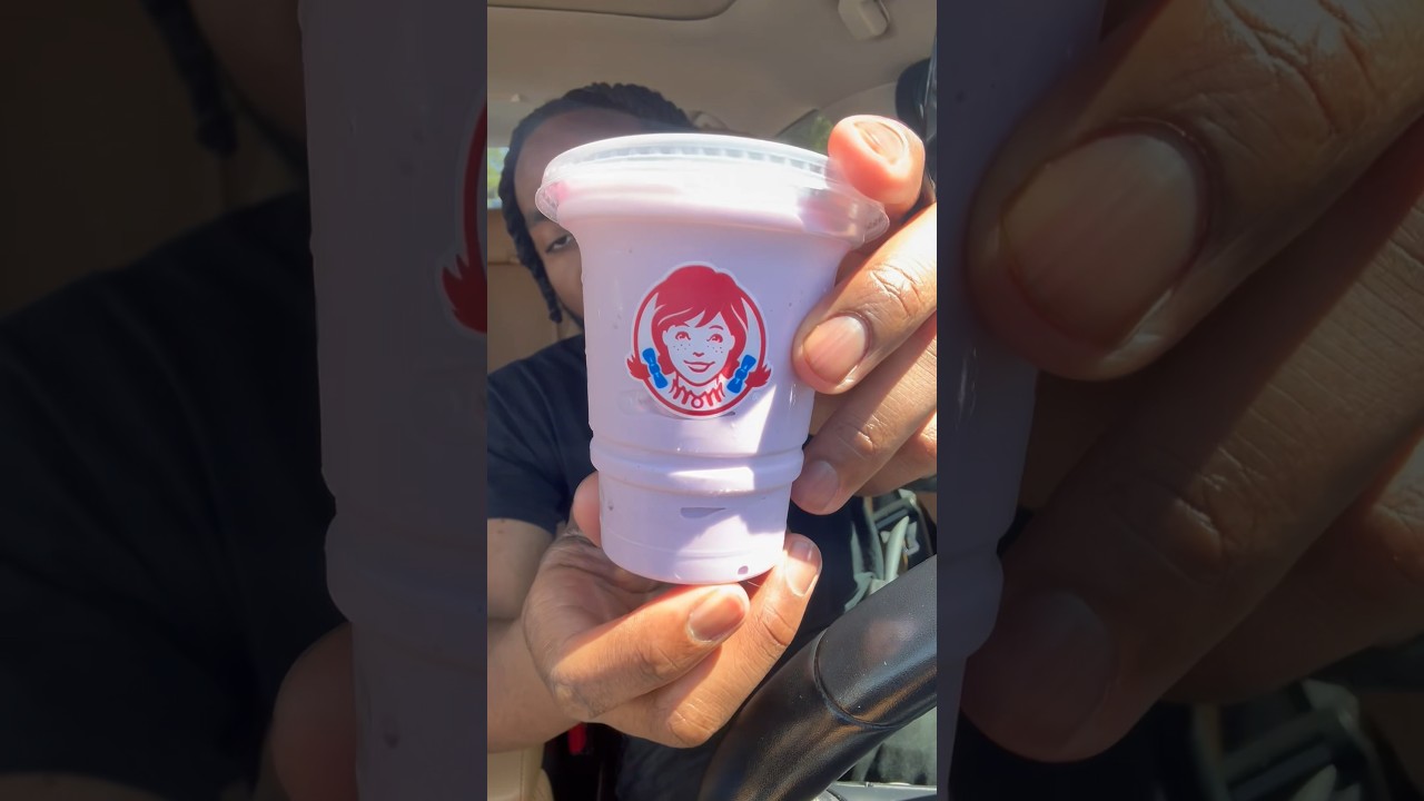 Wendy’s Triple Berry Frosty #food #foodreview #wendys #tripleberryfrosty #icecream #wendysfrosty