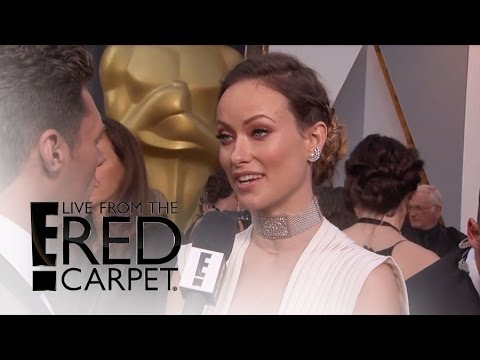 Olivia Wilde Shows Major Cleavage at Oscars 2016 | Live from the Red Carpet | E! News