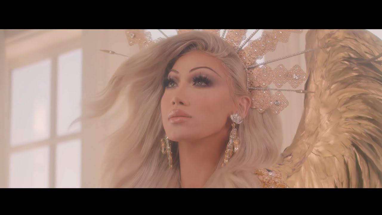 Plastique Tiara - Irresistible