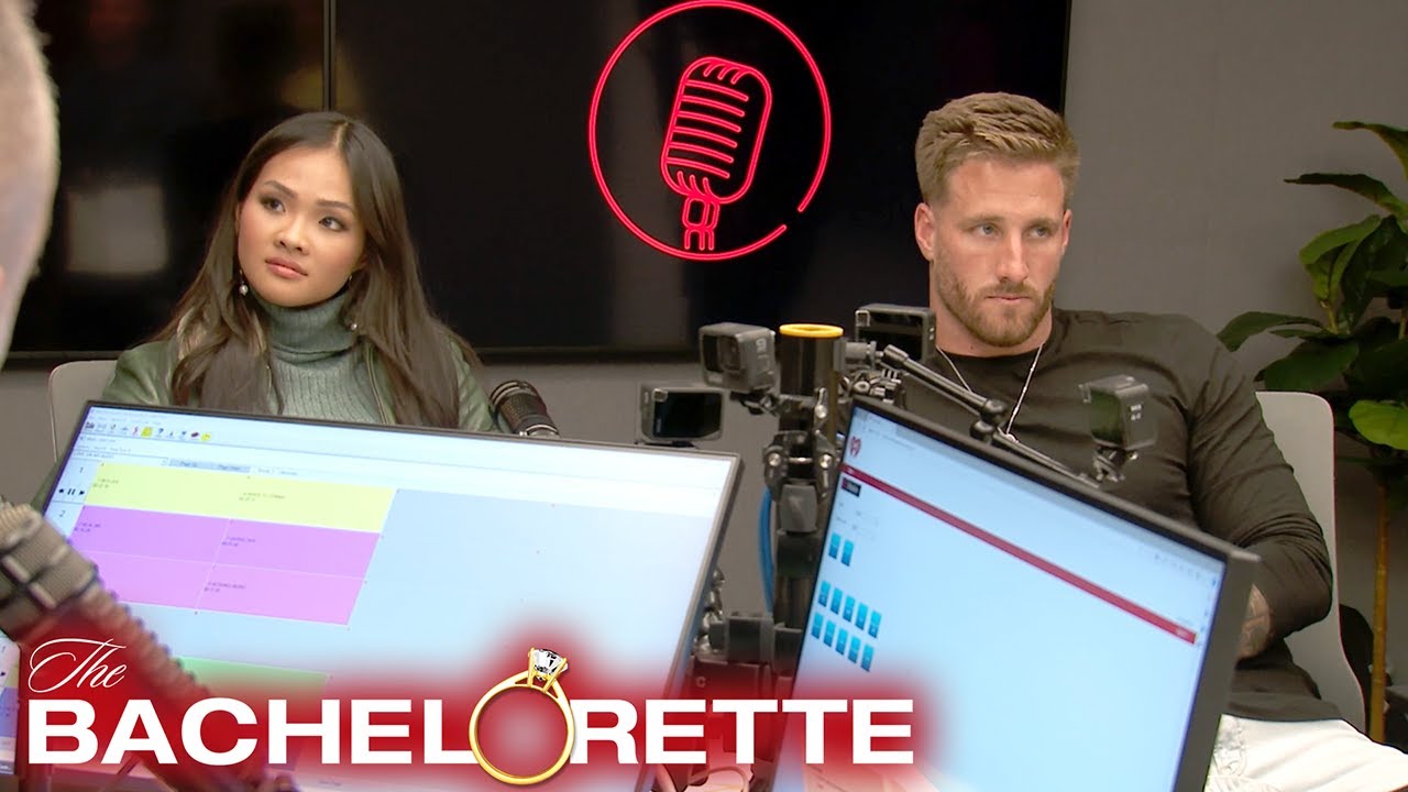 Sam M. Raises Red Flags During Bachelorette Group Date with Molly & Jason Mesnick