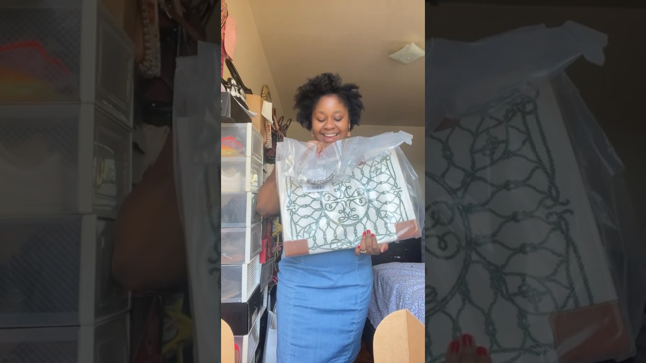 Unboxing my TORY BURCH Ella Printed Tote #unboxing #toryburch #toryburchbag #totebag #luxurybag