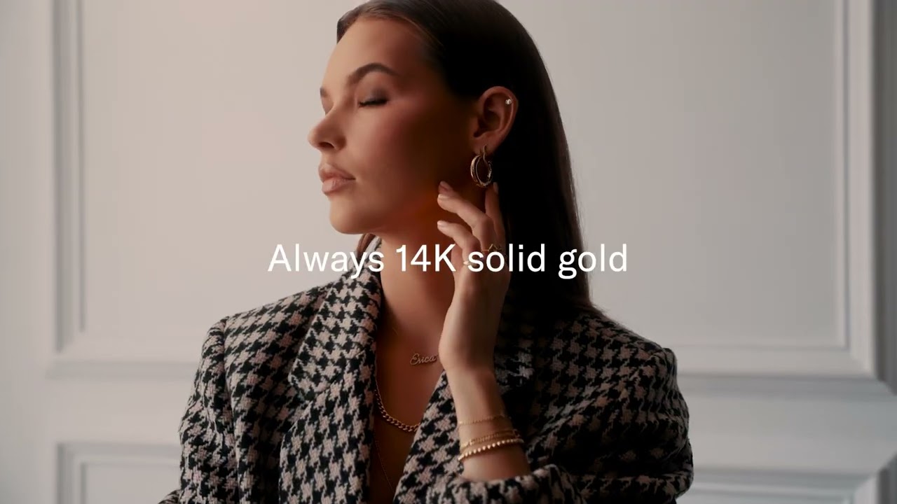 Baby Gold Fall Lifestyle - E #jewellery #solidgold #babygold
