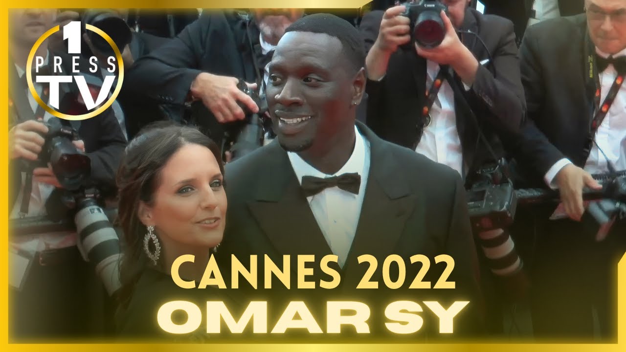 Omar Sy Dancing On The Red Carpet – Cannes Film Festival 2022