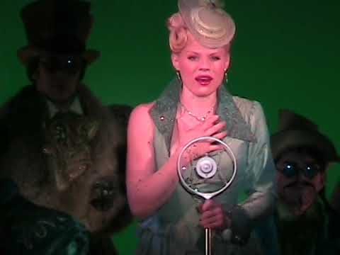 Megan Hilty's PERFECT ACTING in Thank Goodness (Live from "Wicked")