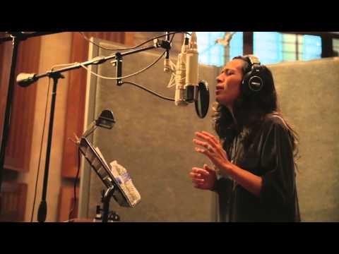 "You Belong To Me" The Doobie Brothers with Johnnyswim's Amanda Sudano Ramirez and Vince Gill