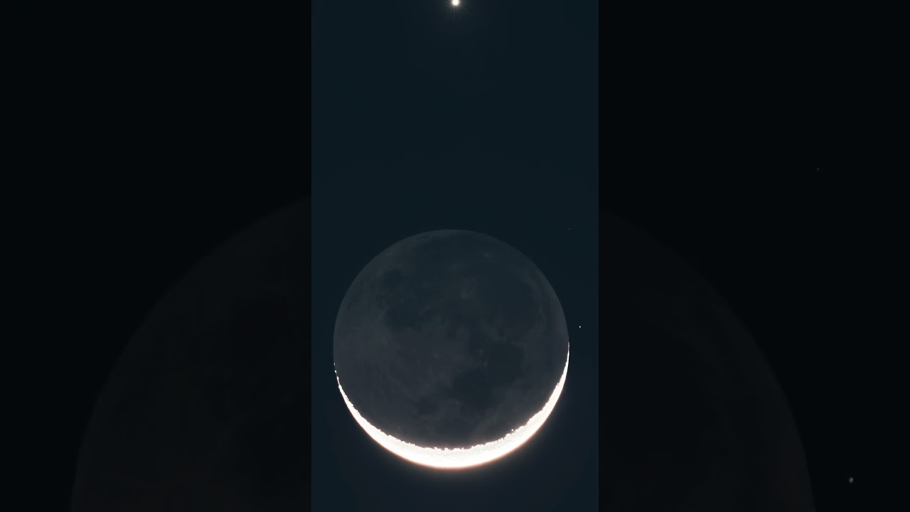 The waxing crescent Moon and planet Venus meet for a beautiful sight
