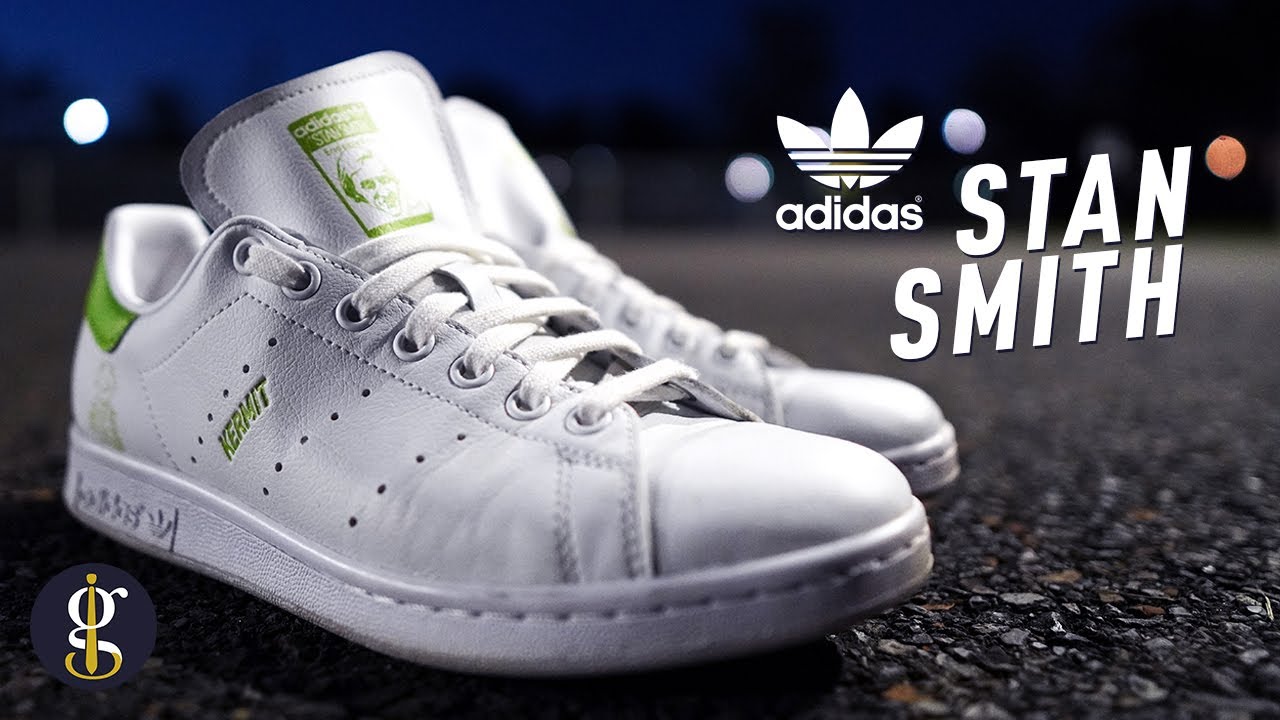 ADIDAS STAN SMITH REVIEW | A Forever Classic Sneaker? (The Kermit On Feet)