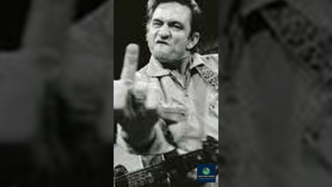 The Middle Finger That Shook Country Music #shortsfeed #outlawcountry #countrymusic