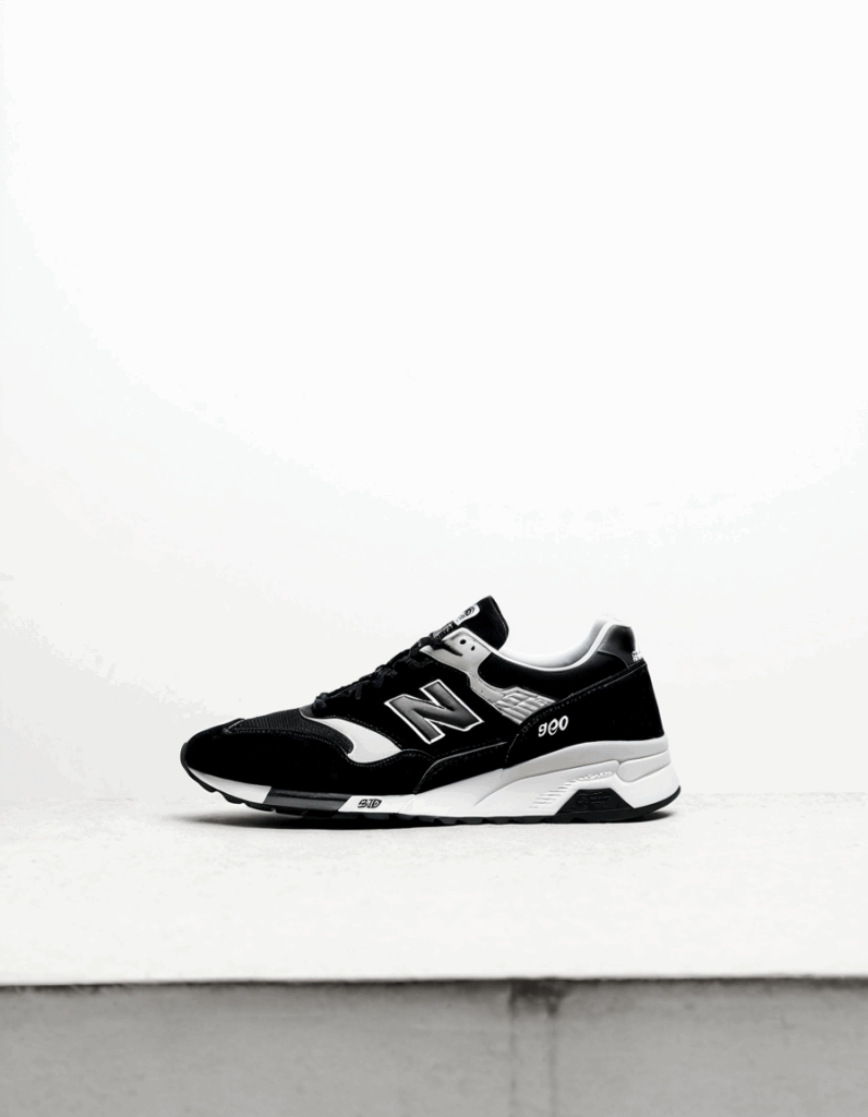 black new balance 9060